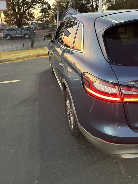 2019 Lincoln Nautilus Select