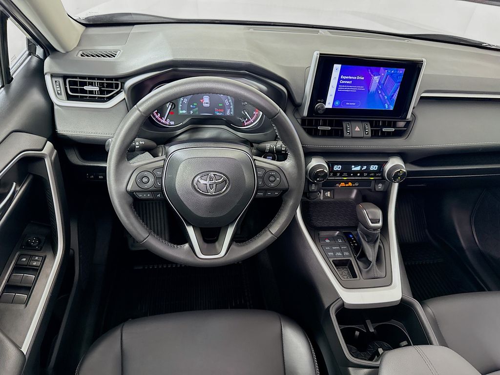 2023 Toyota RAV4 XLE Premium photo 19