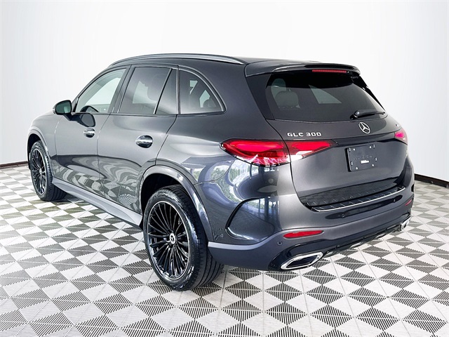 2026 Mercedes Benz GLC 300 4MATIC photo 4