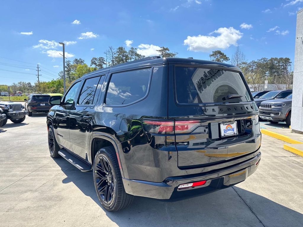 2025 Jeep Wagoneer Series II Carbide photo 4