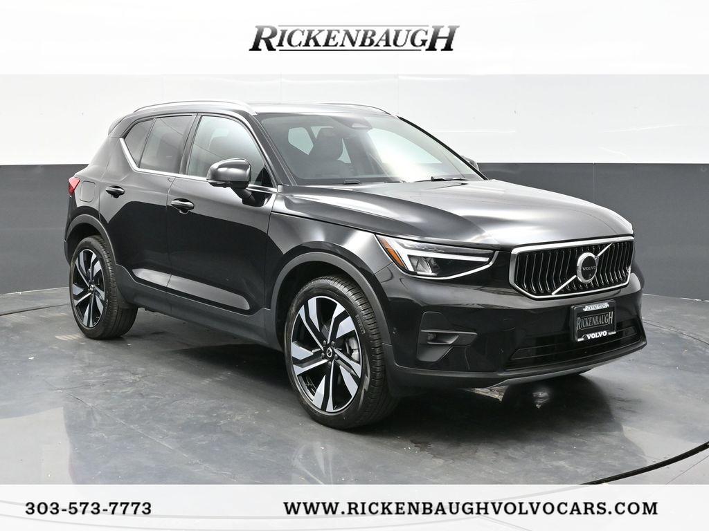 2025 Volvo XC40 Plus's photo