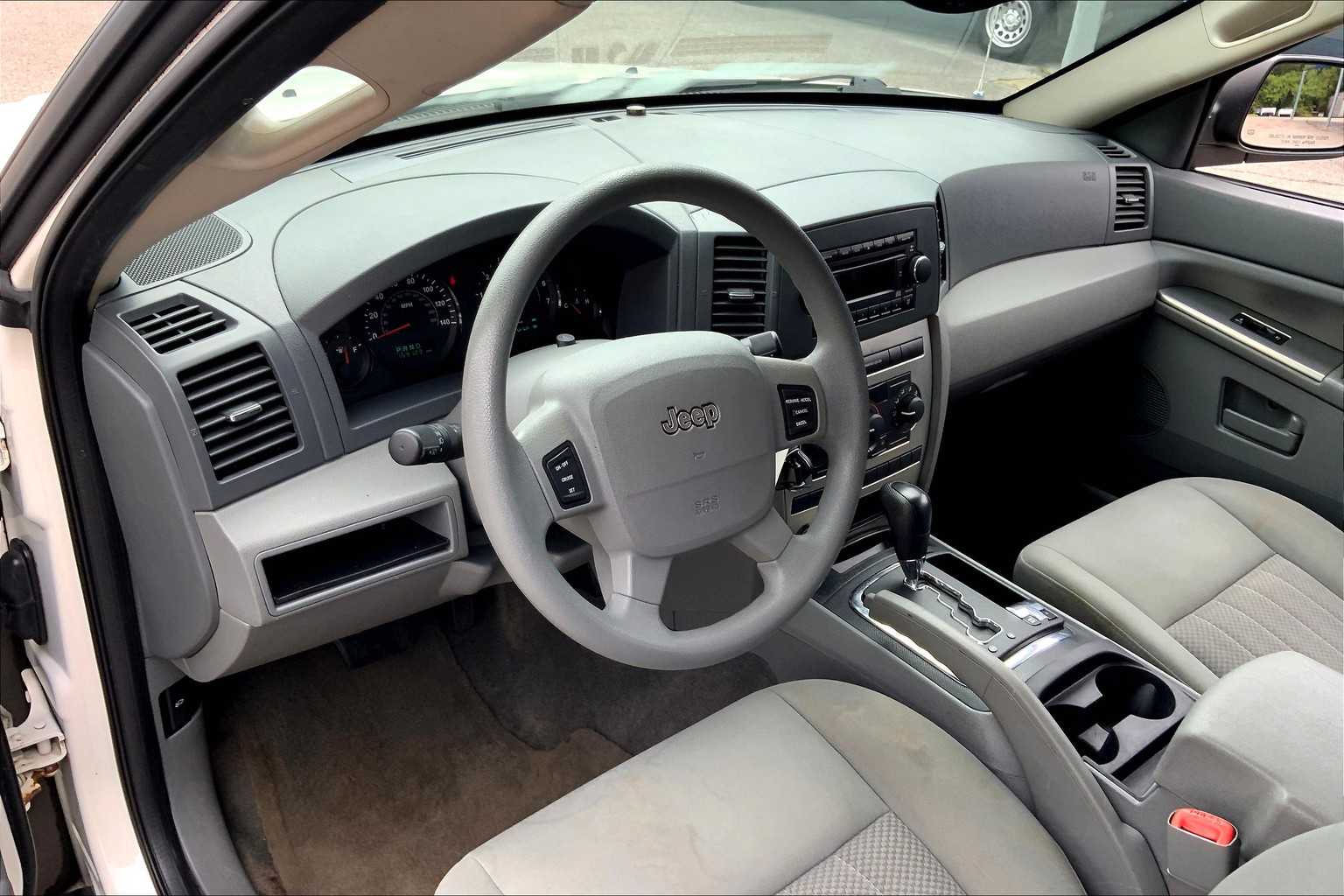 2006 Jeep Grand Cherokee Laredo photo 15