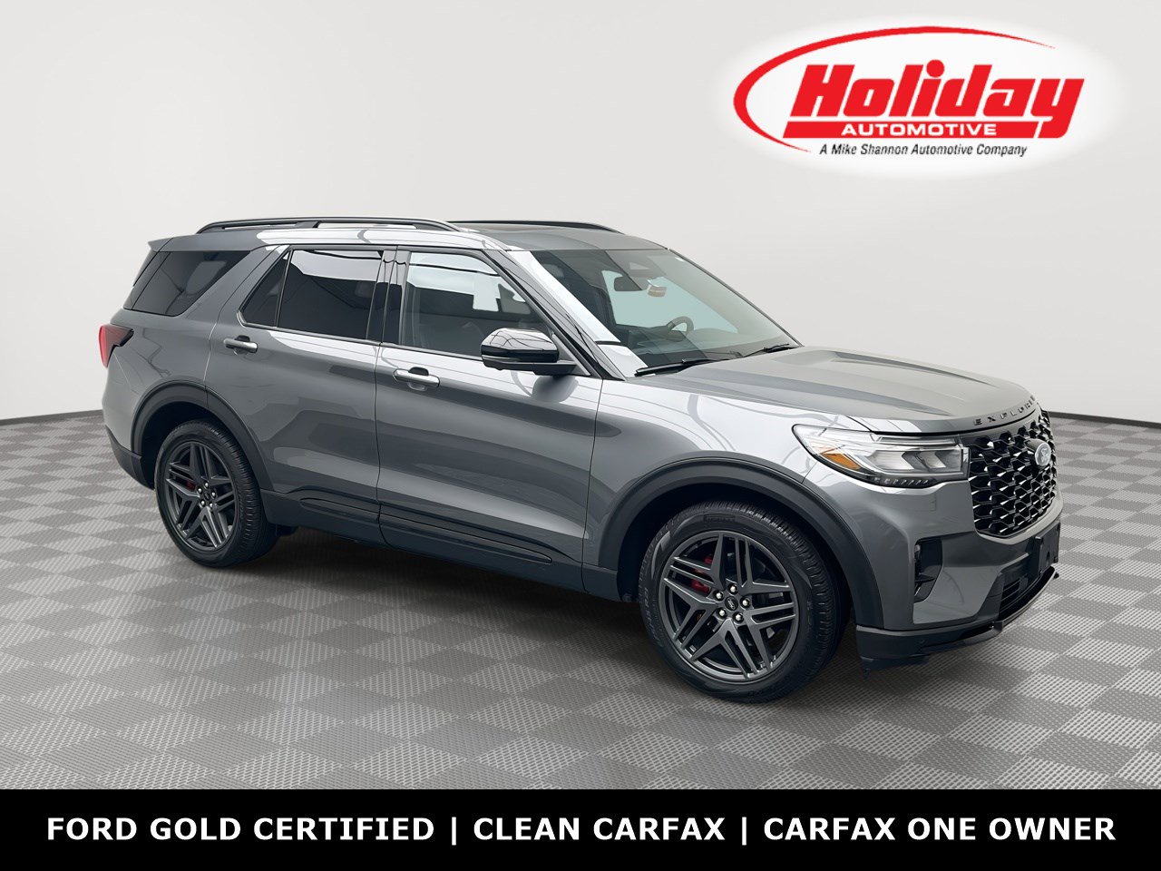 2025 Ford Explorer ST's photo