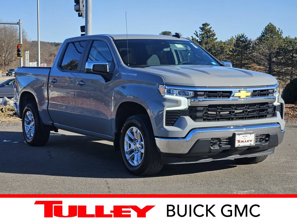 2024 Chevrolet Silverado 1500 LT's photo