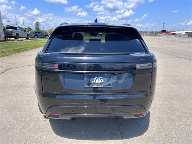 2025 Land Rover Range Rover Velar SE photo 4