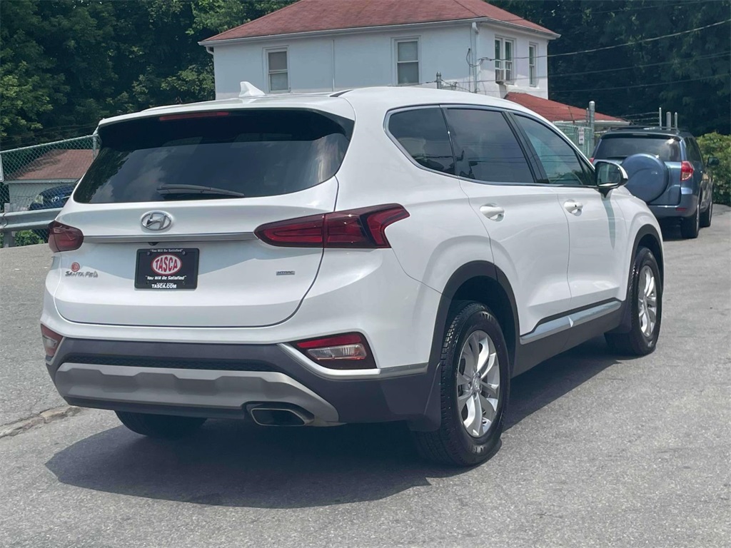 2020 Hyundai Santa Fe SEL photo 2