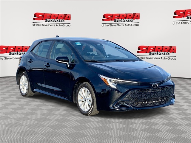 2024 Toyota Corolla Hatchback SE's photo