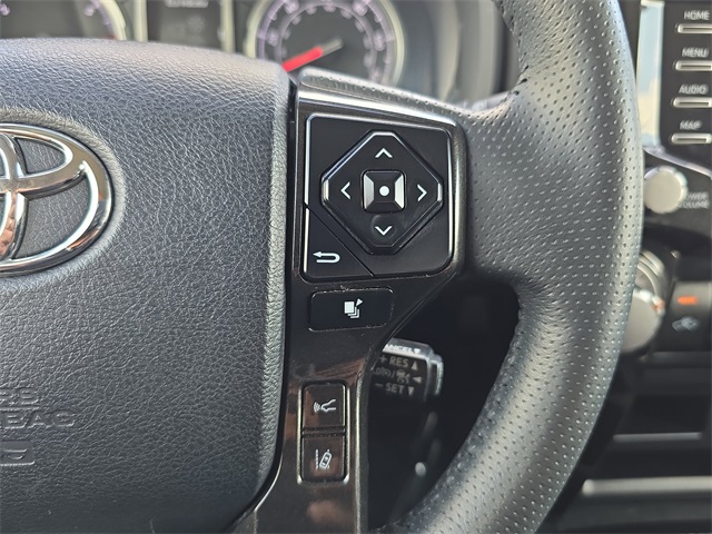 2024 Toyota 4Runner TRD Off-Road photo 17