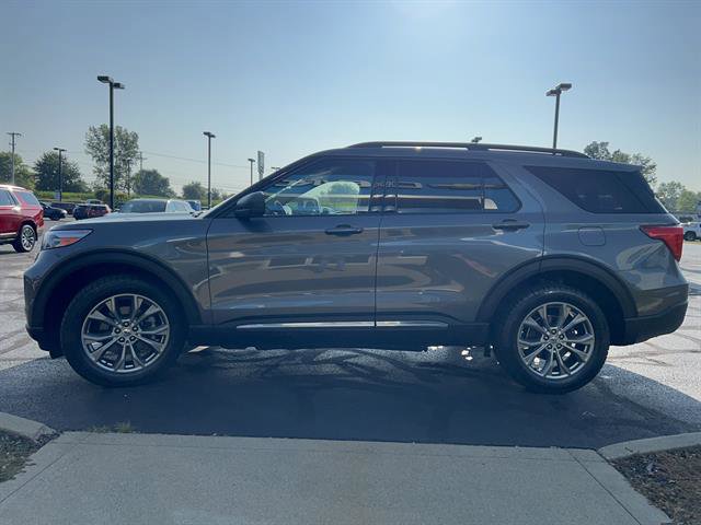 2022 Ford Explorer XLT photo 4