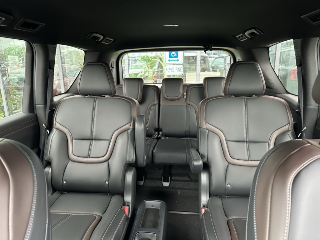 2026 Nissan Armada SL photo 22