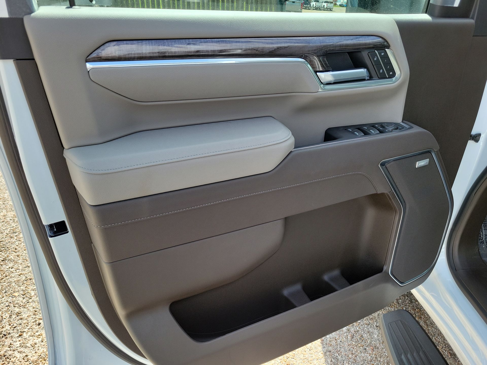 2025 Chevrolet Silverado 3500HD LTZ photo 47