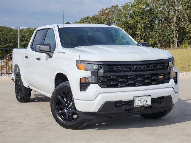 2026 Chevrolet Silverado 1500 Custom's photo