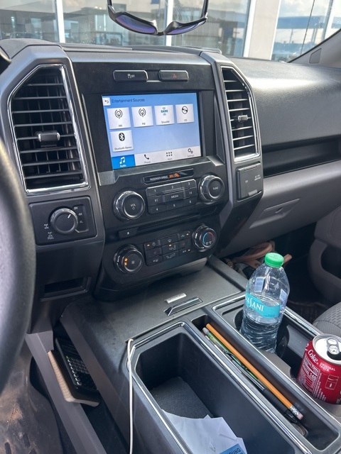 2016 Ford F-150 XLT photo 3