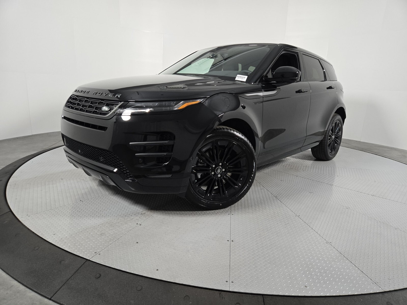 2026 Land Rover Range Rover Evoque Dynamic SE's photo