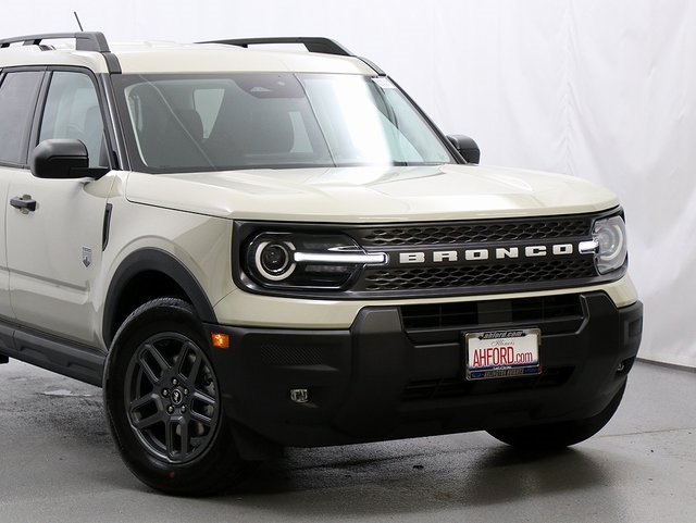 2025 Ford Bronco Big Bend photo 2