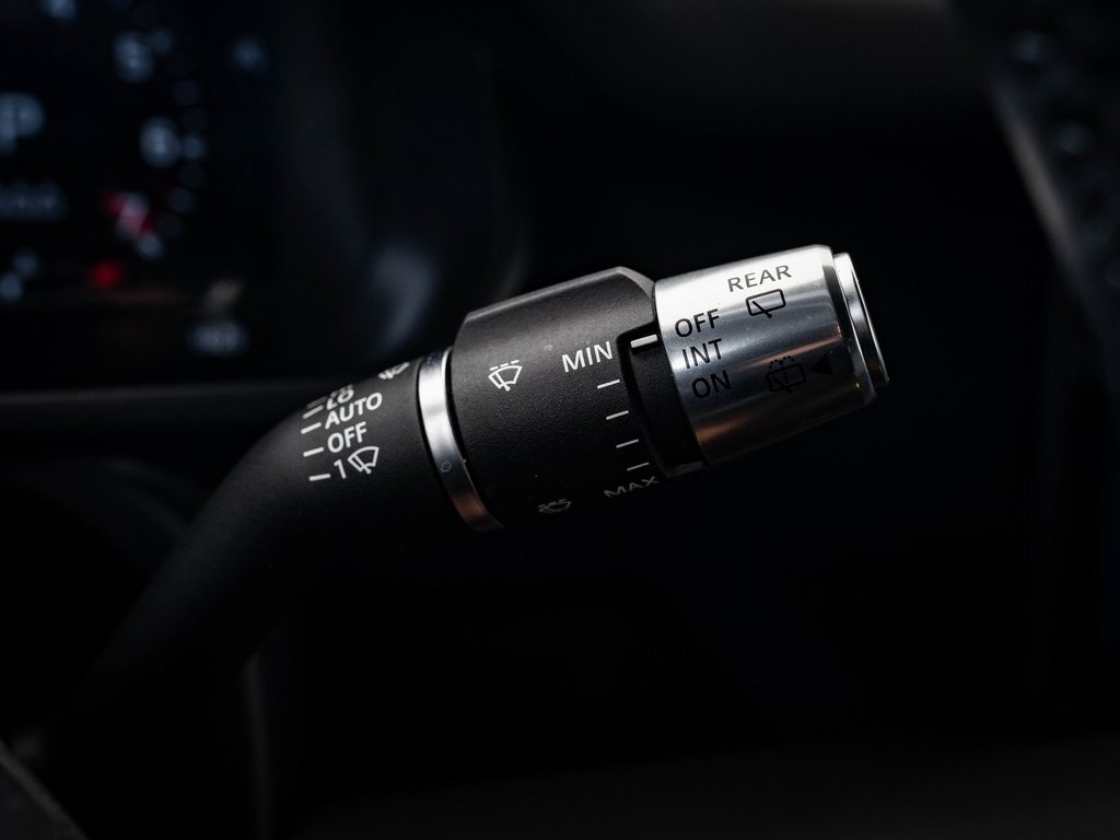2021 Land Rover Defender 110 X-Dynamic HSE photo 27
