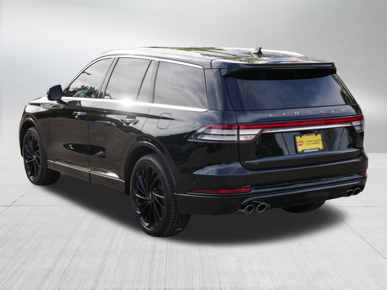 2022 Lincoln Aviator Reserve photo 2