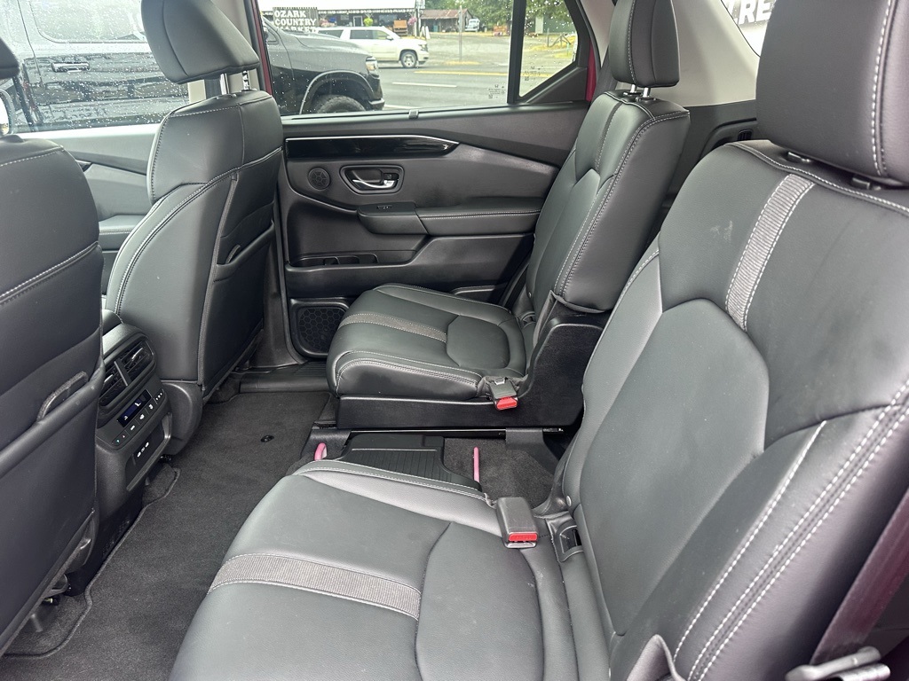 2025 Honda Pilot EX-L photo 2