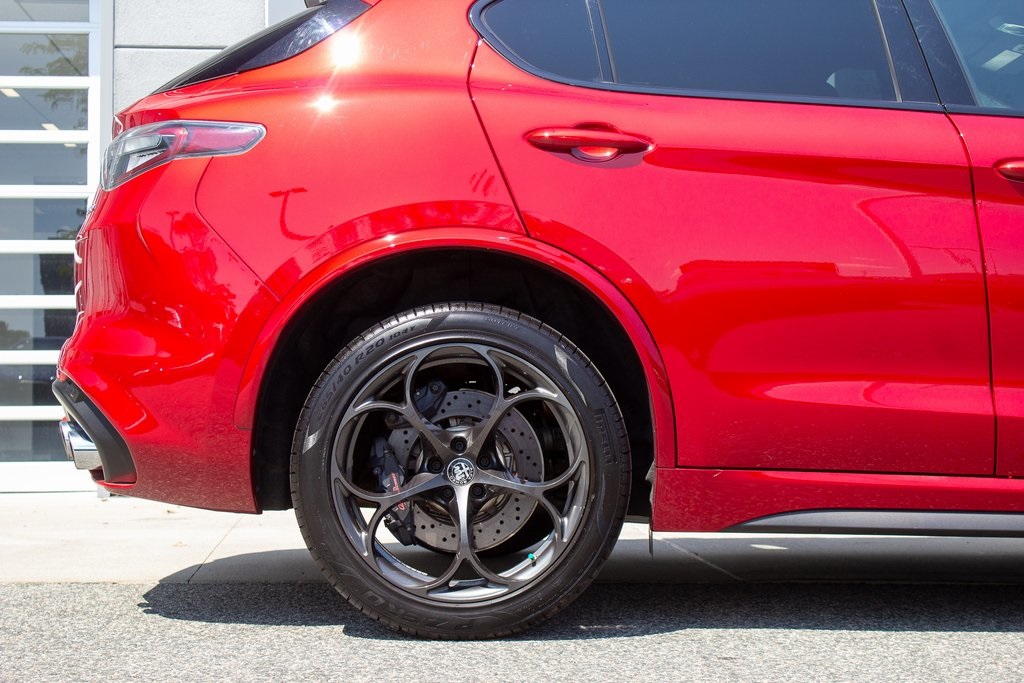2024 Alfa Romeo Stelvio Quadrifoglio photo 6