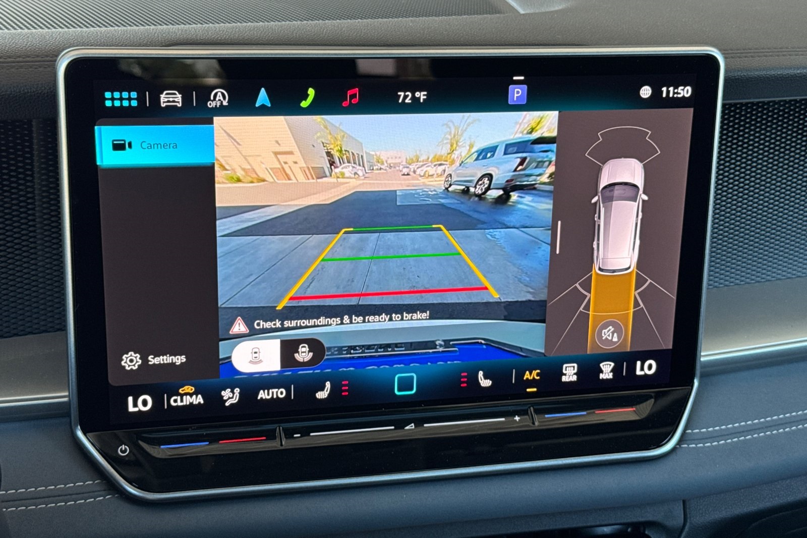 2025 Volkswagen Tiguan SE photo 15