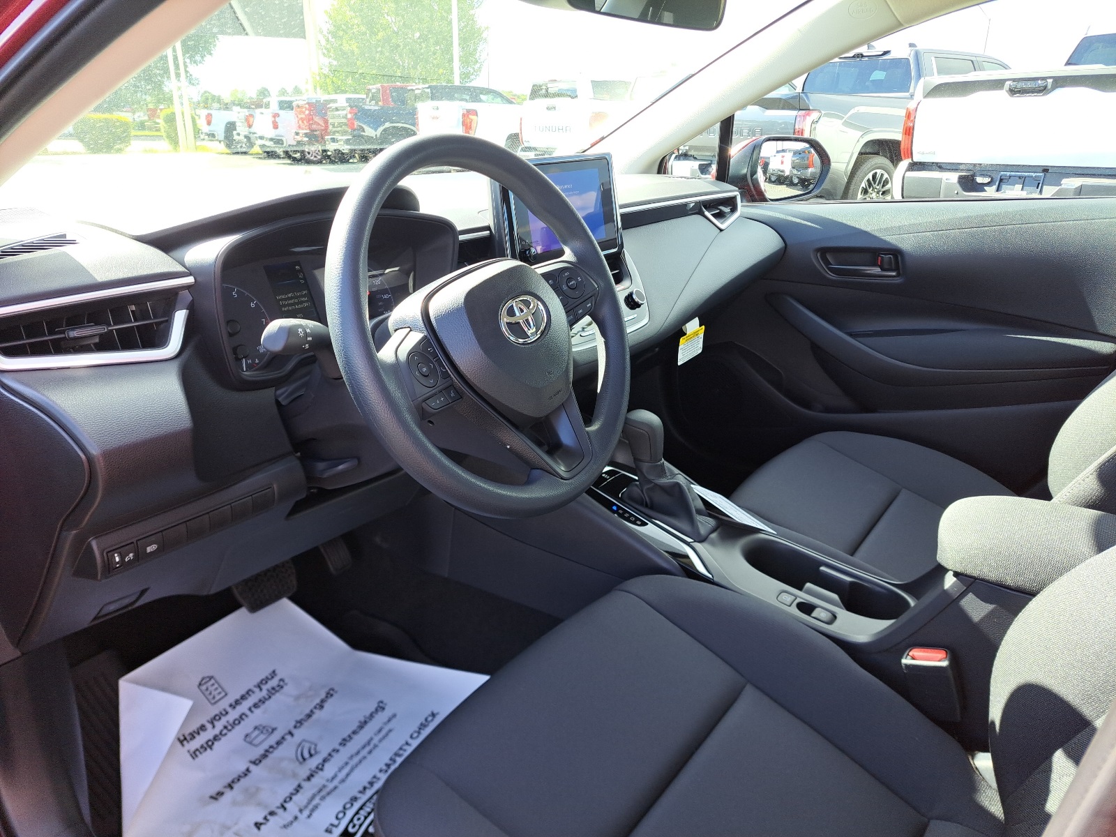 2025 Toyota Corolla LE photo 16