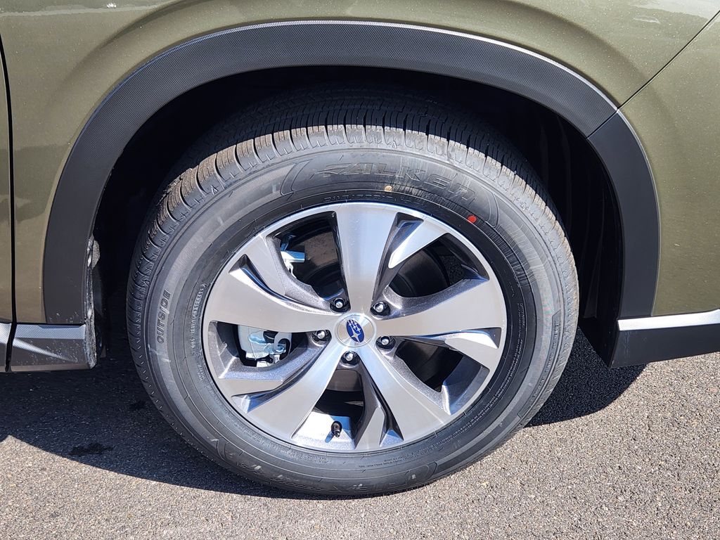 2025 Subaru Ascent Premium photo 9