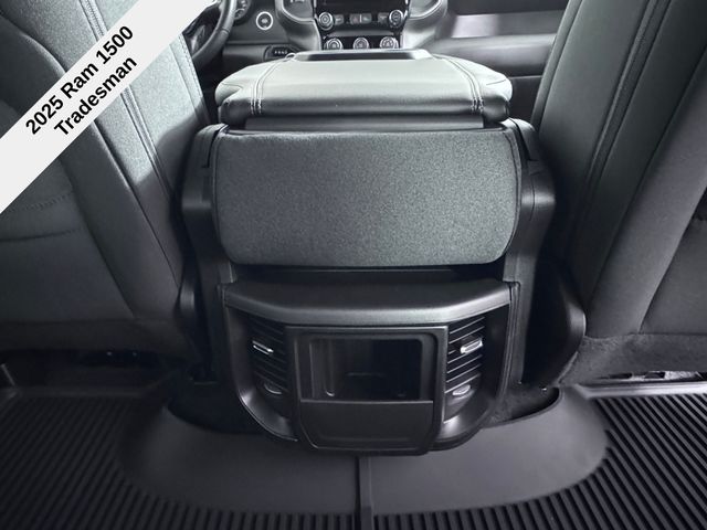 2025 Ram 1500 Tradesman photo 26