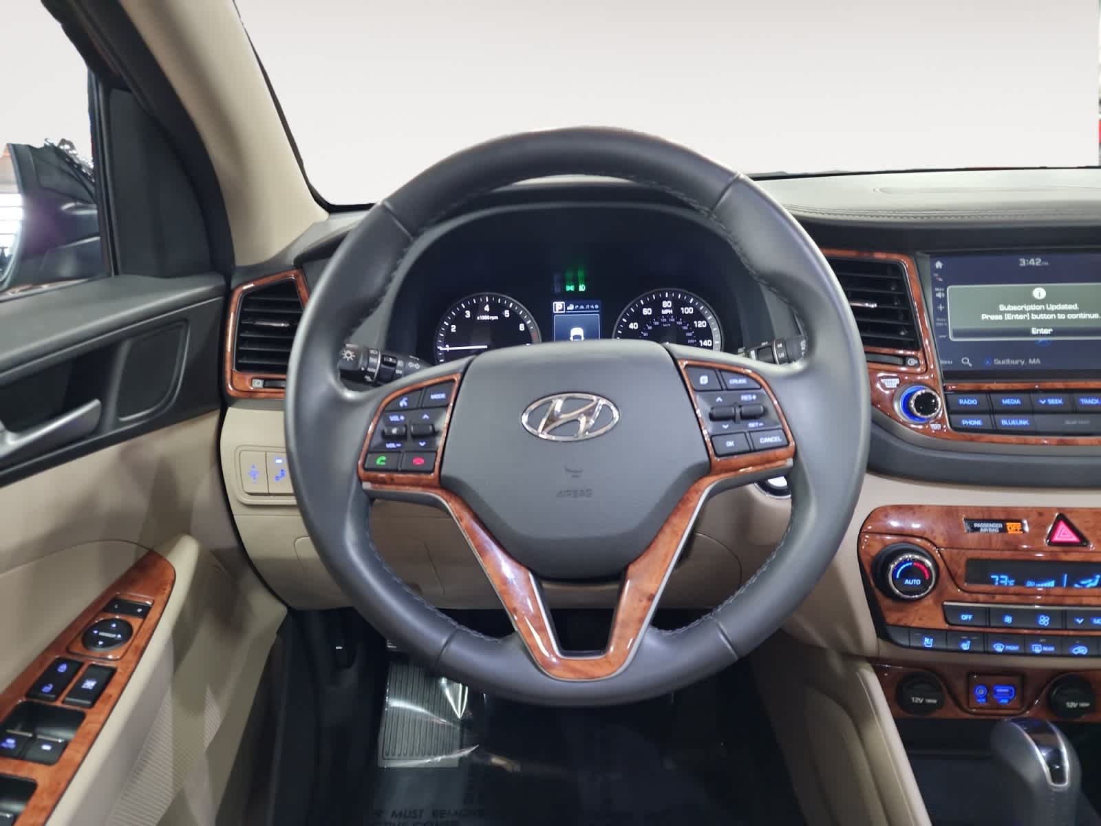 PreOwned 2017 Hyundai Tucson Limited SUV in Millbury BN28390B Herb