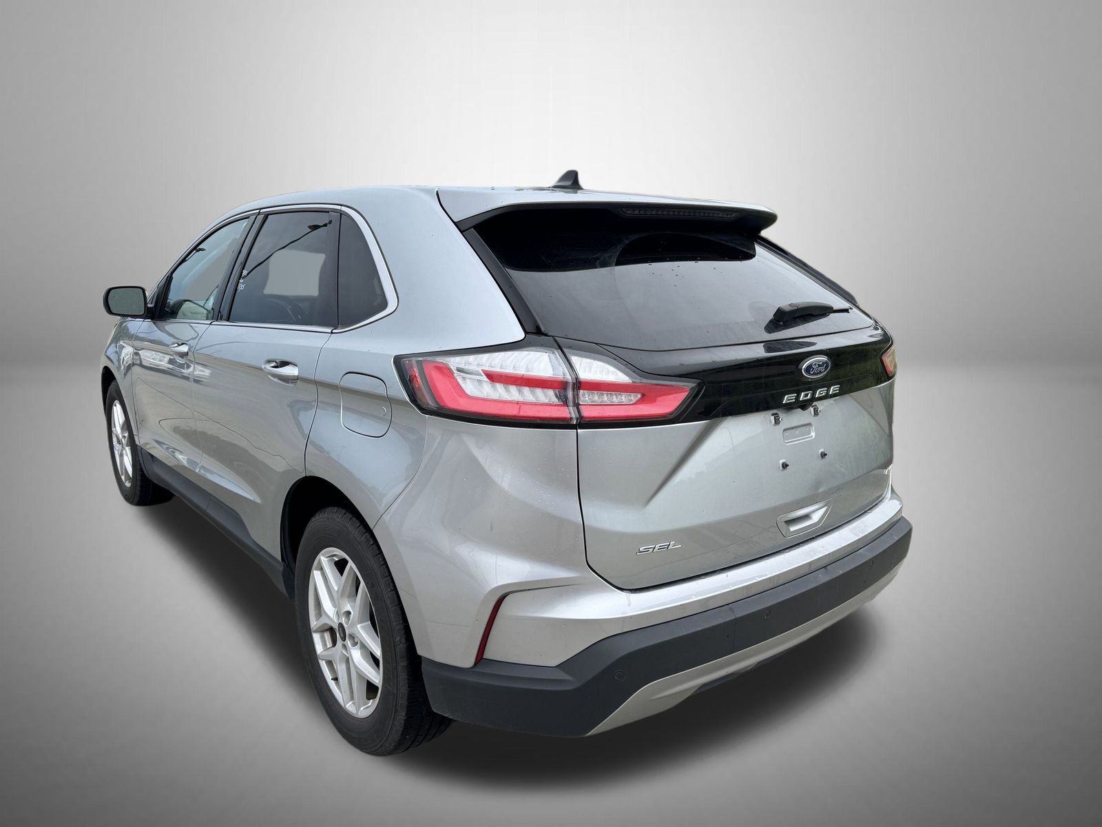 2024 Ford Edge SEL photo 4