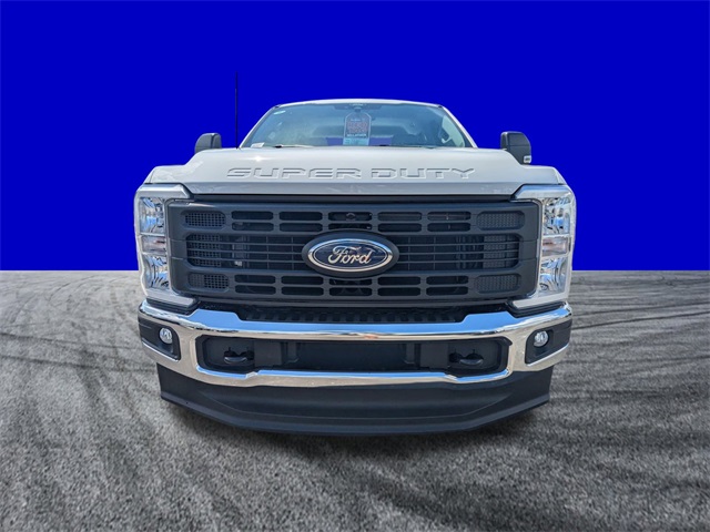 2026 Ford F-350 XL photo 11