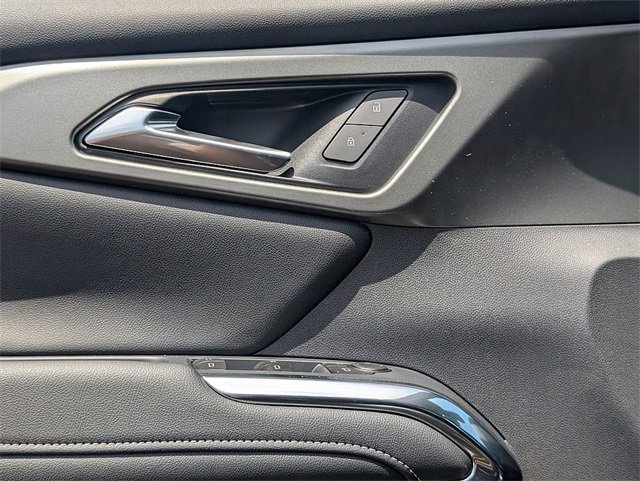 2025 Chevrolet Traverse photo 16