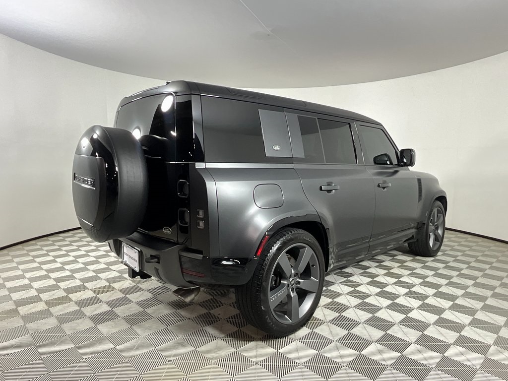 2023 Land Rover Defender 110 Carpathian Edition photo 2