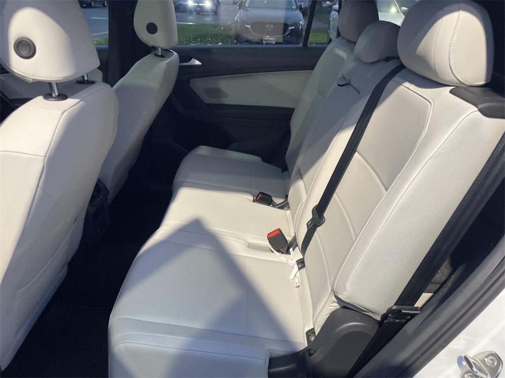 2021 Volkswagen Tiguan SE R-Line Black photo 14