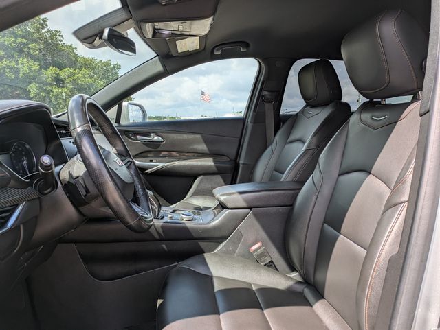 2019 Cadillac XT4 Sport photo 10