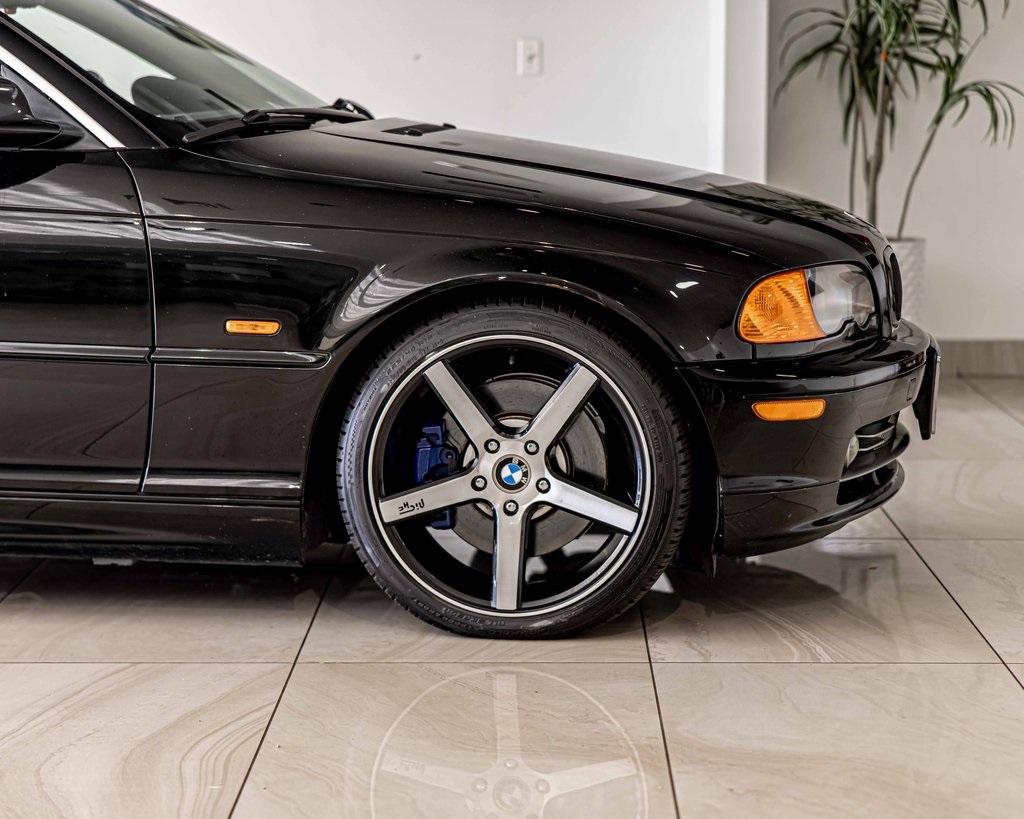 2001 BMW 330CI - Image 10