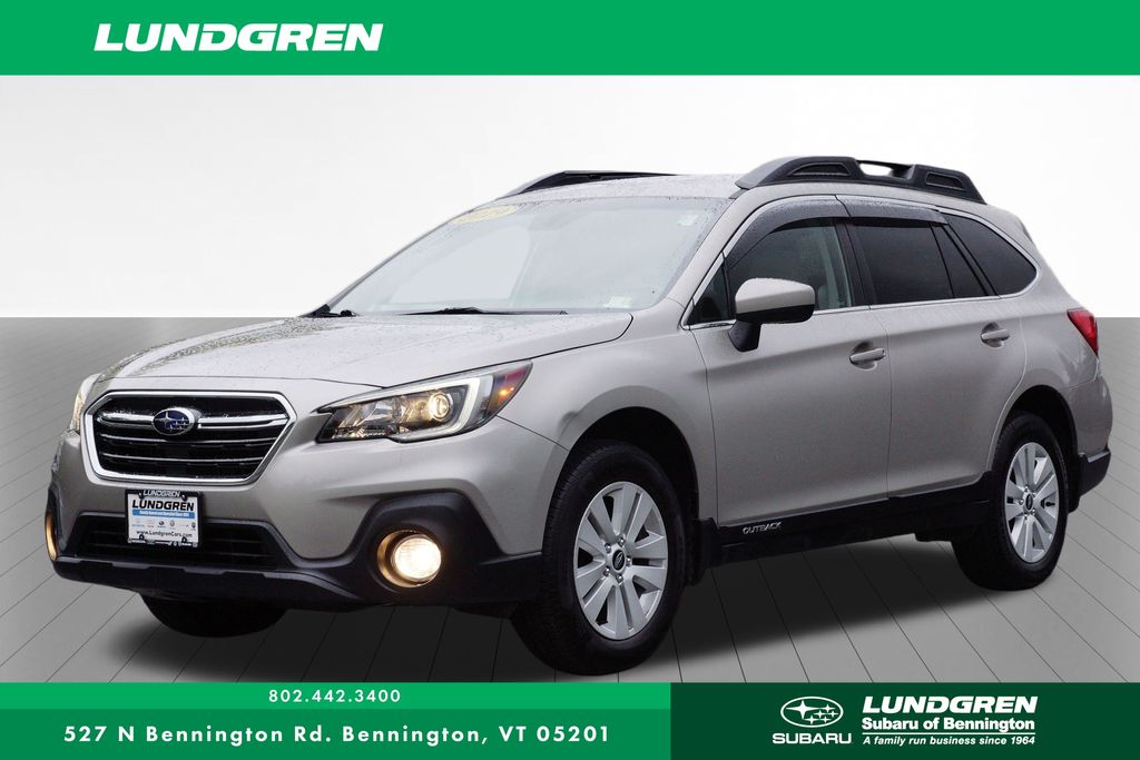 2019 Subaru Outback 2.5i Premium photo 7