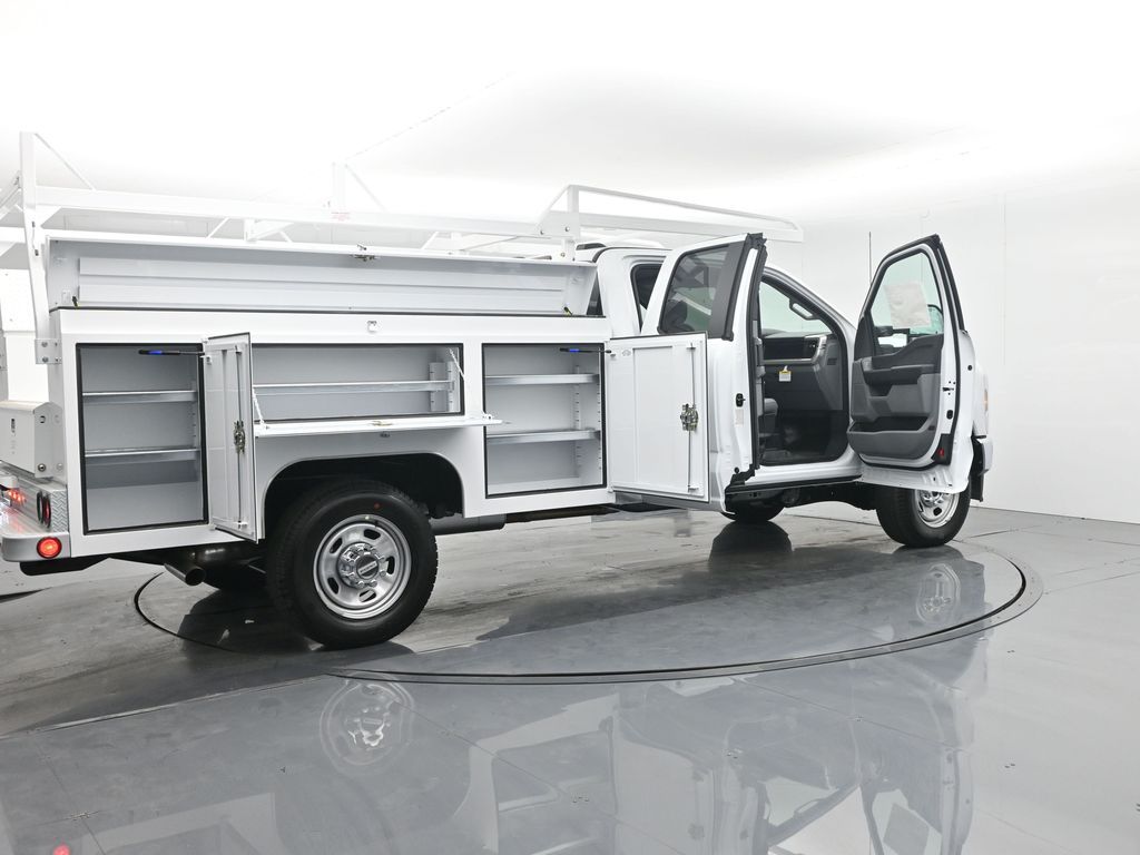 2025 Ford F-350 Super Duty XLT