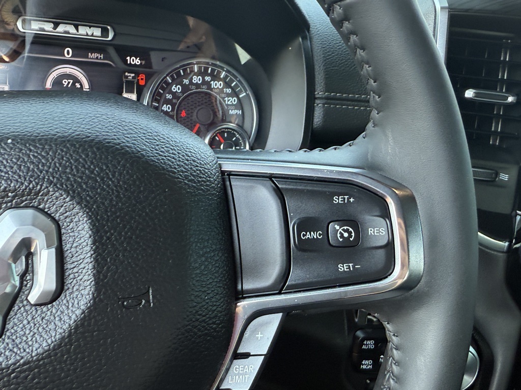 2024 Ram 1500 Laramie photo 16