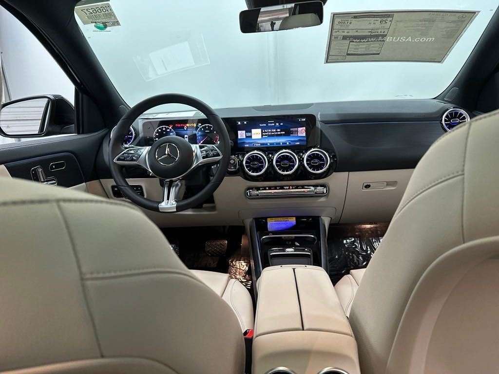 2025 Mercedes Benz GLA 250 photo 16