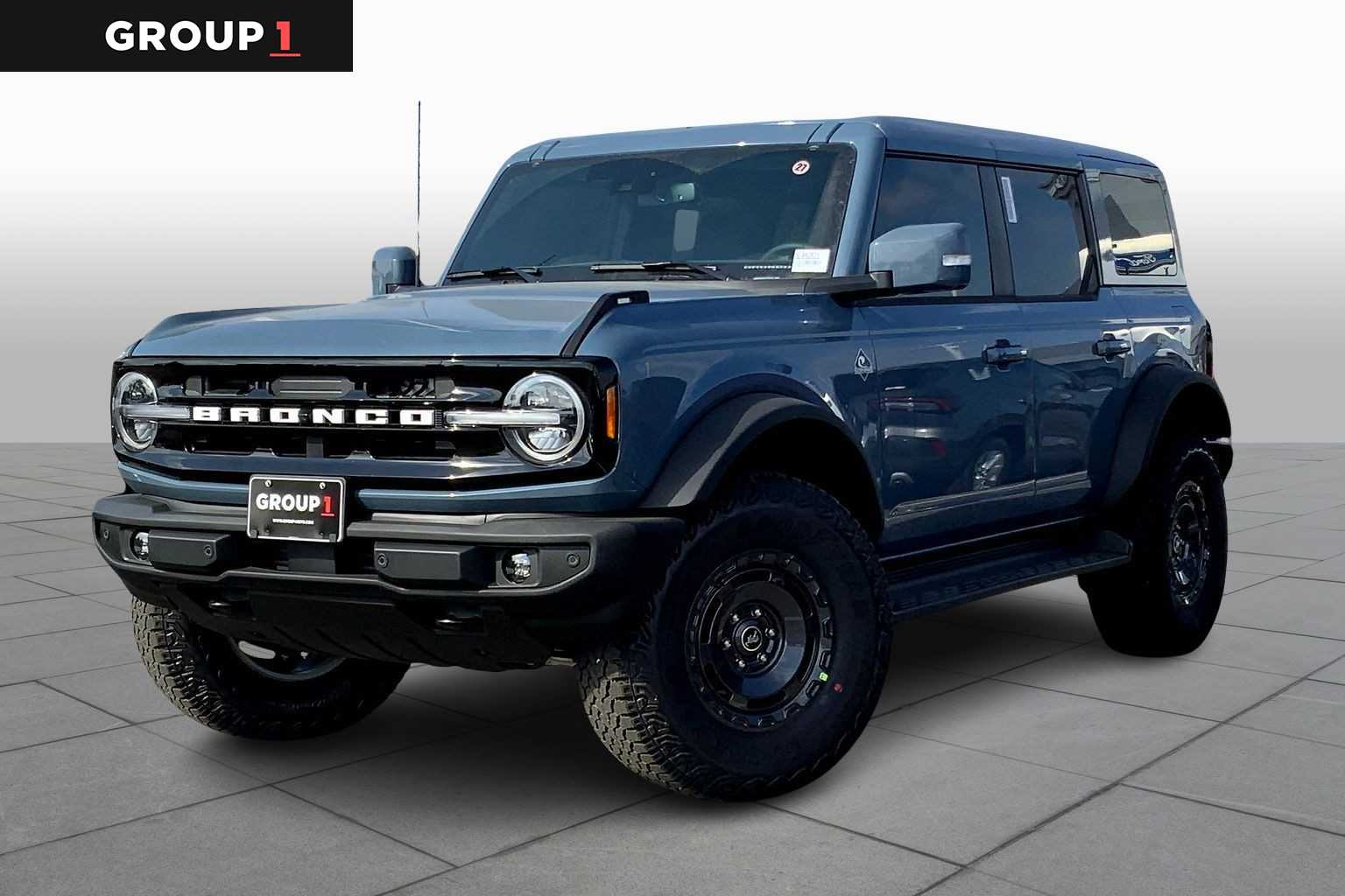 2025 Ford Bronco 4-Door Outer Banks's photo