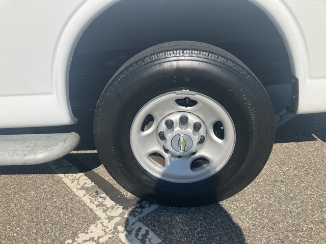 2023 Chevrolet Express 2500 Work Van photo 10