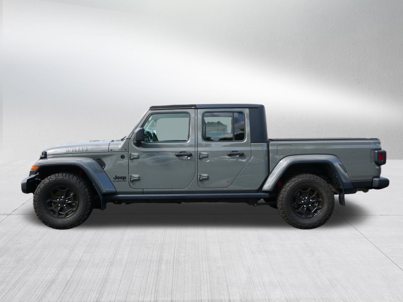 2021 Jeep Gladiator Willys photo 4