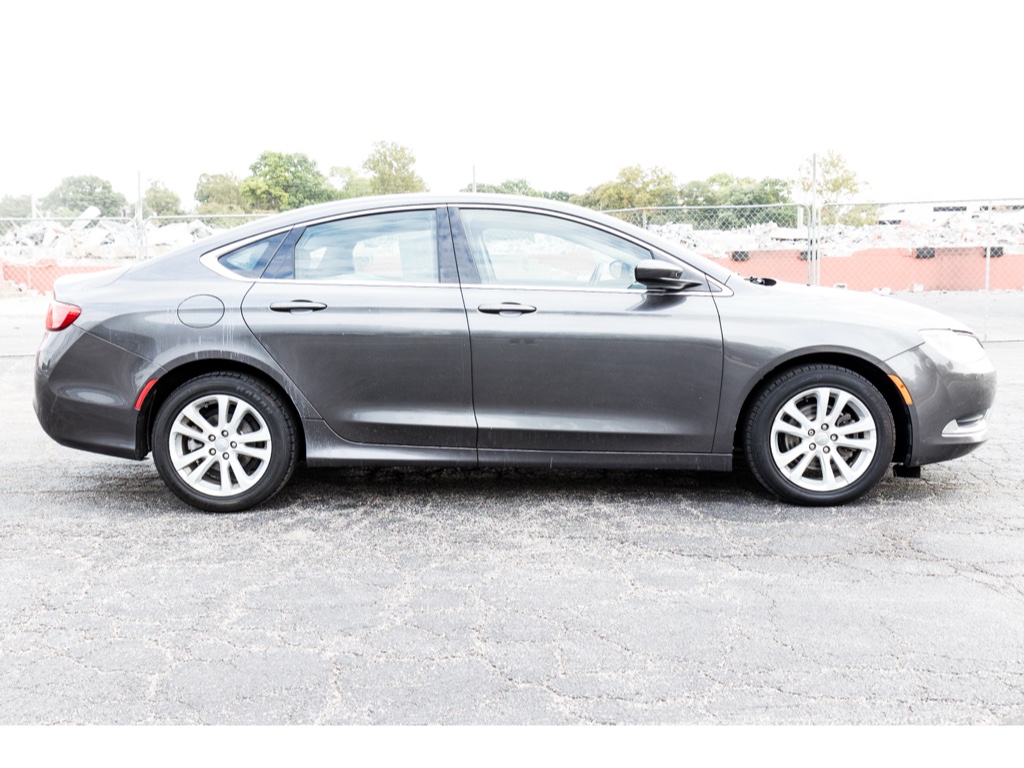 Used 2015 Chrysler 200 Limited with VIN 1C3CCCAB0FN596586 for sale in Merriam, KS