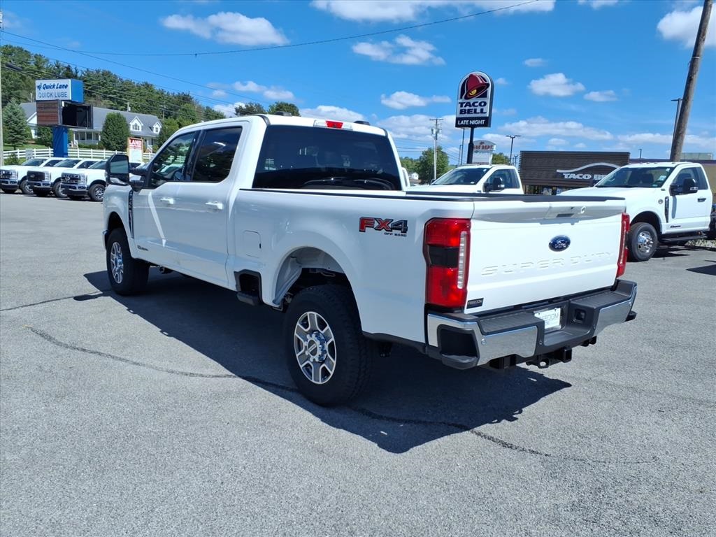 2026 Ford F-250 Lariat photo 3