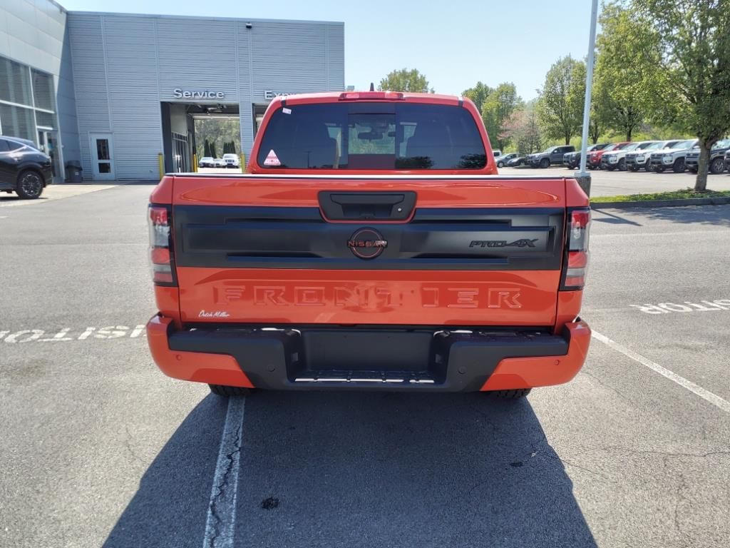 2025 Nissan Frontier Crew Cab PRO-4X photo 4