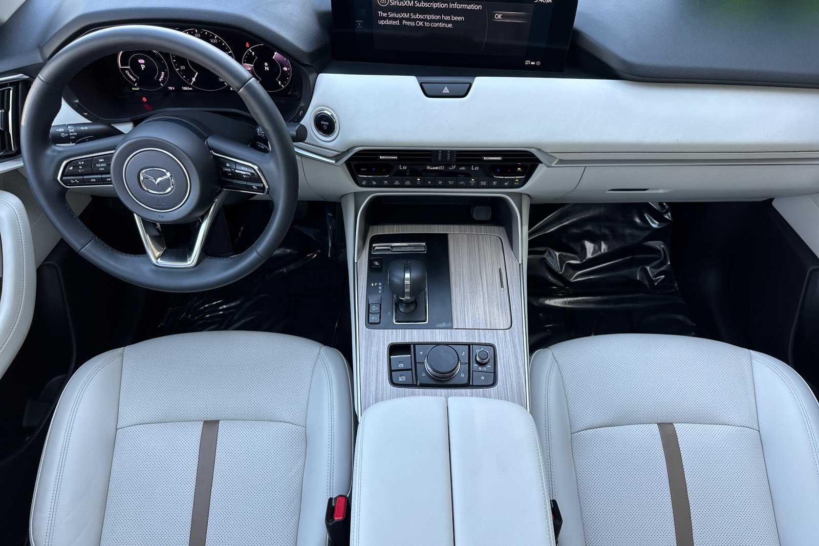 2024 Mazda CX-90 Premium Plus photo 13