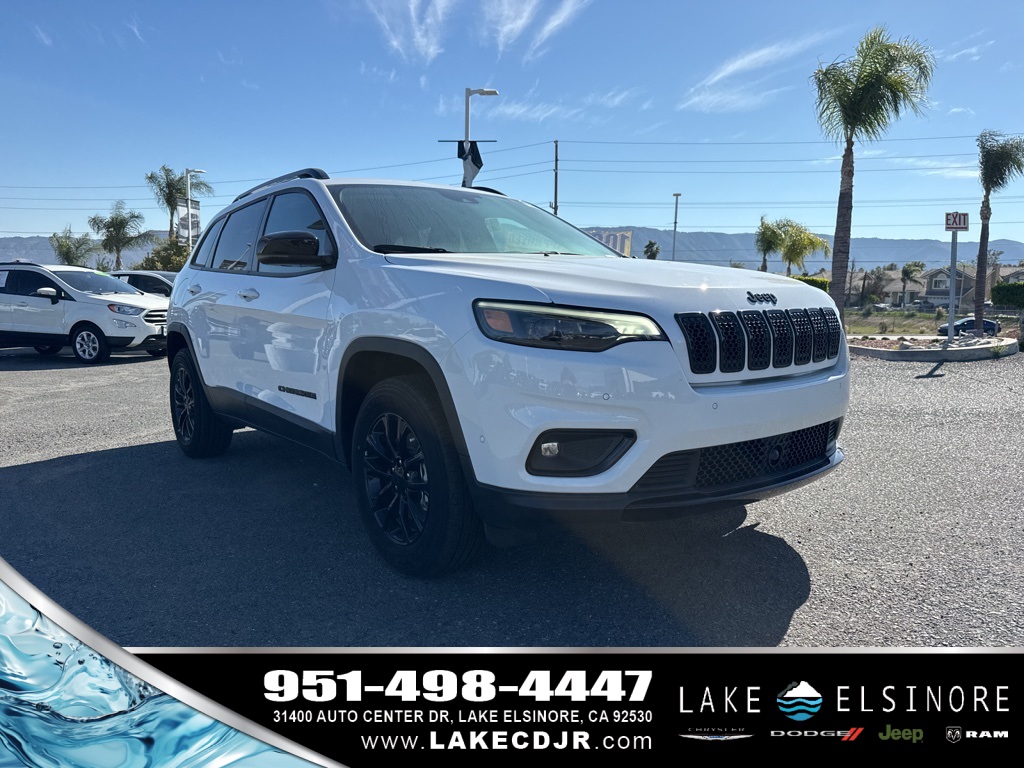 2023 Jeep Cherokee Altitude Lux's photo