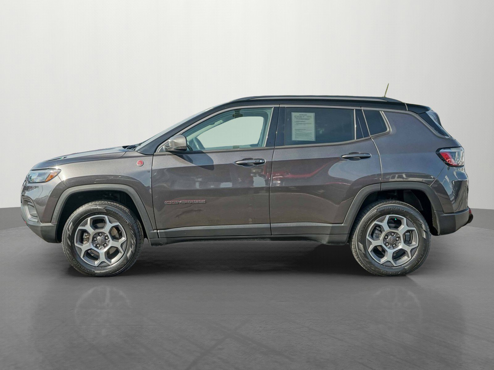 2022 Jeep Compass Trailhawk photo 3