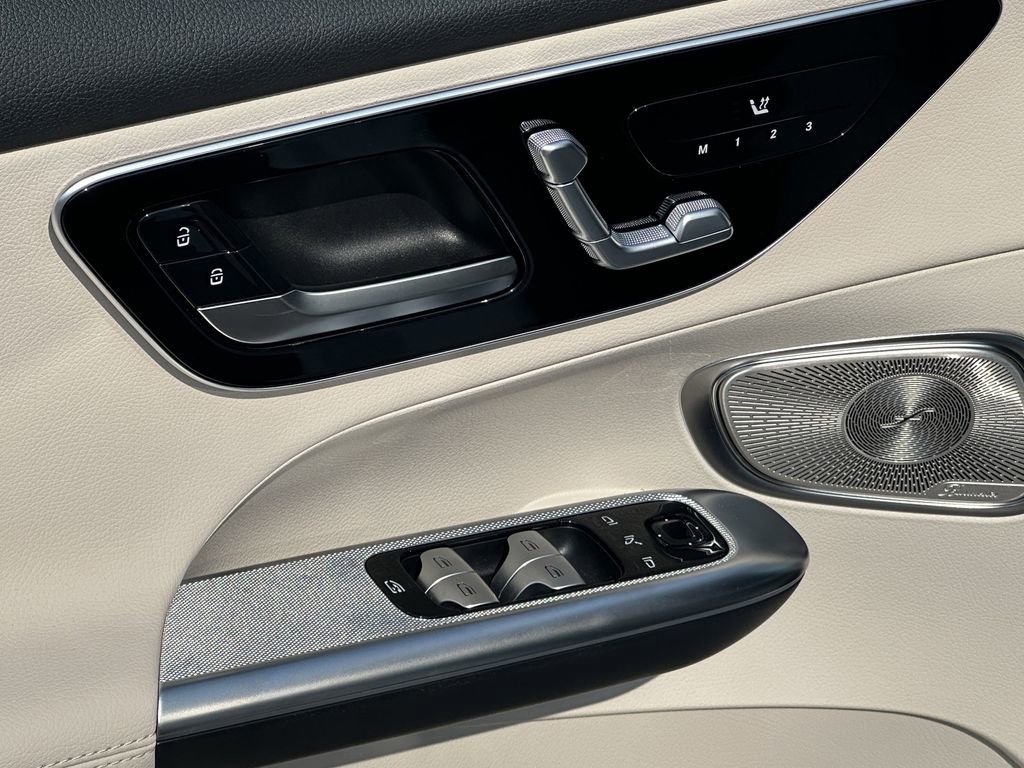 2025 Mercedes Benz GLC 300 4MATIC photo 12