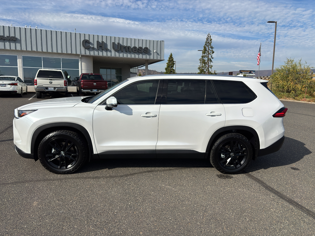 2024 Toyota Grand Highlander Limited's photo